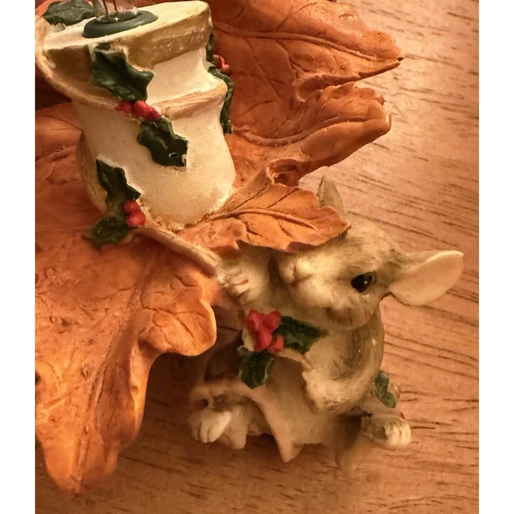 Vintage Silvestri CHARMING TAILS Mouse Lighted‎ LEAF Christmas Ornament 87402